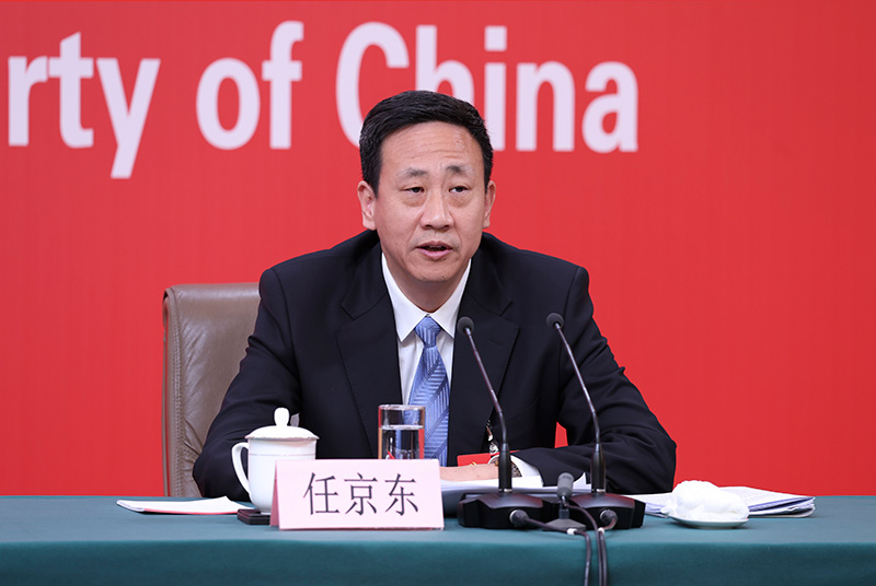 龙8国际娱乐论坛二十大新闻中心举行首场记者招待会
